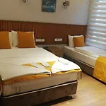 Mr Lion Kumkapi Hotel *